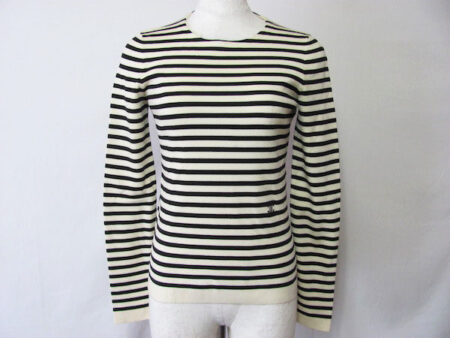 タイトなシルエットがエレガント セリーヌのボーダーニットを買取しました