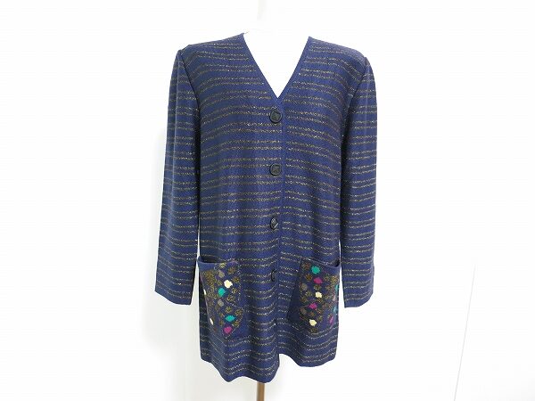 紺×ラメで高級感を感じる！斉藤都世子のカーディガンを出張買取にて買取いたしました