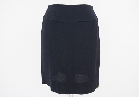 シャネルのブラックミニスカートを買取させて頂きました