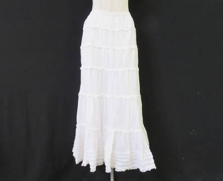 柔らかホワイトのロングスカート！ピンクハウス