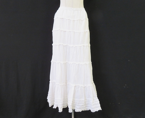 柔らかホワイトのロングスカート！ピンクハウス