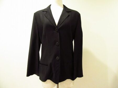知性を感じるまとまったデザイン｜アルマーニコレッツォーニジャケットを買取しました