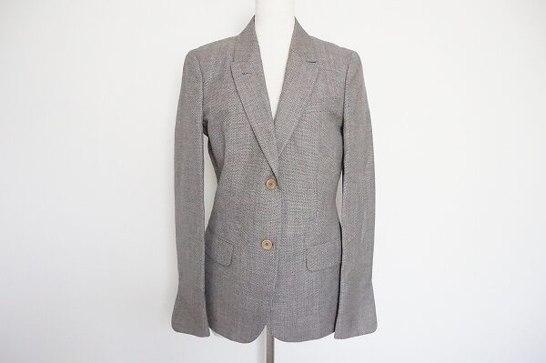 芯のある女性を演出|アニオナのジャケットを買取しました