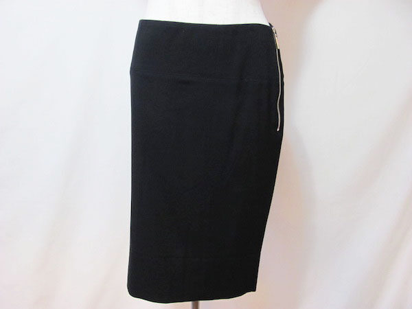 綺麗めな印象になる｜フェンディのスカートを買取しました