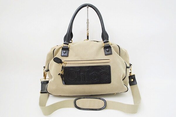 お出かけも気分があがる！クロエのボストンバッグを買取しました