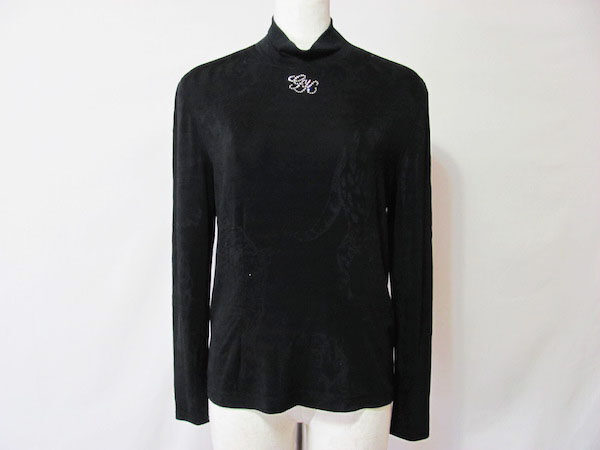 ボトルネックで気品ある雰囲気に｜伊太利屋のカットソーを買取しました