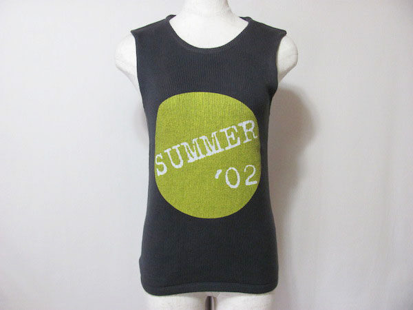 さわやかなロゴがスタイリッシュなマルタンマルジェラのノースリーブニットを買取しました