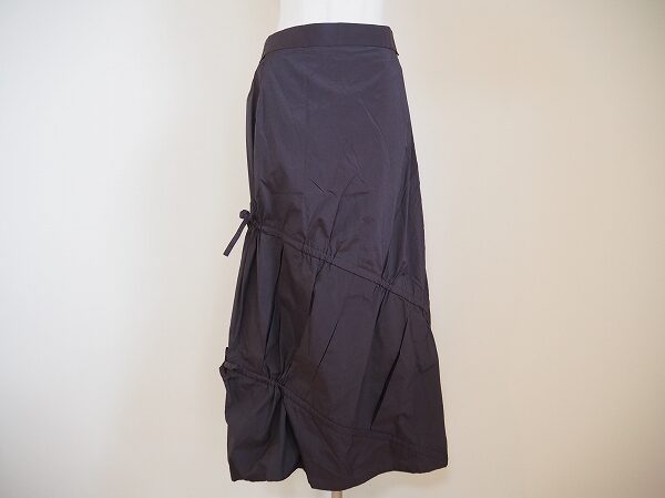 ロングな丈が上品|慈雨センソユニコのスカートを買取しました