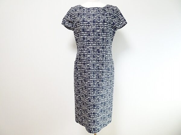 シルク混の高級感｜アクアスキュータムのワンピースを買取しました