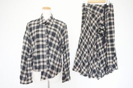 アシンメトリーなデザインが素敵｜ティービーセンソユニコのセットアップを買取しました