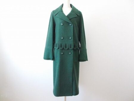 しっとりした雰囲気に仕上がる！アルベロベロのコートを買取しました