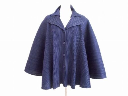 ポンチョ型が可愛い！プリーツプリーズのジャケットを買取しました