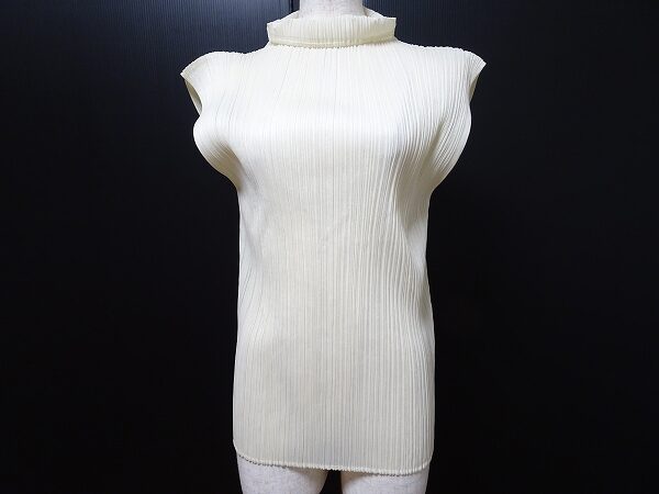 ハイネックで品の良さをゲット｜プリーツプリーズのカットソーを買取しました