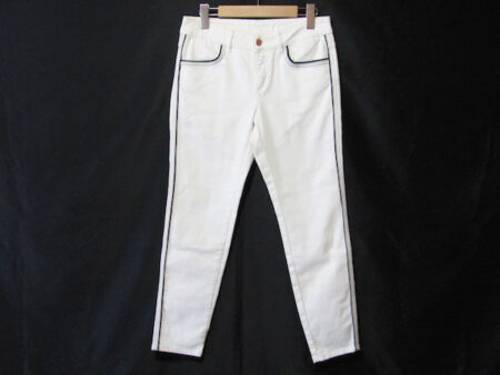 あか抜けた雰囲気にもなる！エスカーダの白 ジーンズを買取しました