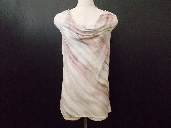 マーブル状の柄が素敵なセントジョンのカットソーを買取しました