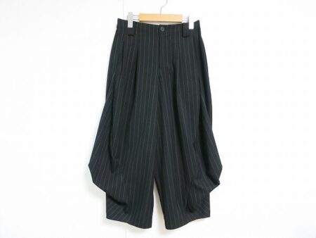 アートな雰囲気がおしゃれなモユルセンソユニコ ワイドパンツを買取しました