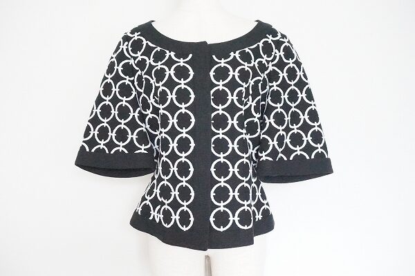 ボリューム感のある袖がゴージャス|エスカーダのジャケットを買取しました