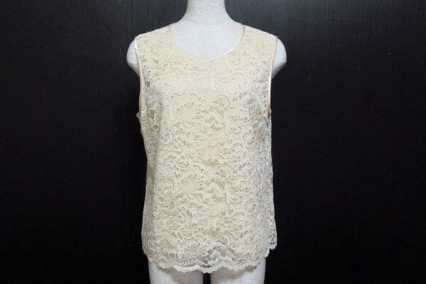ラメとレースで綺麗めスタイルになる|ラピーヌブランシュのカットソーを買取しました