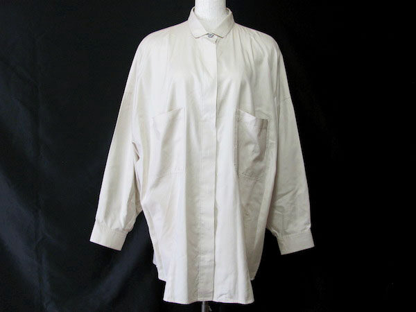 ドルマンタイプでゆったり着られる｜ビスケービーシーアミのブラウスを買取しました