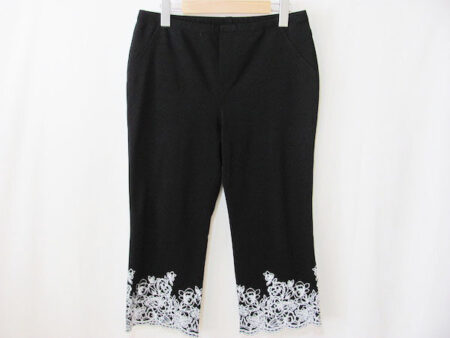 黒とレースのバランスが上品｜ローズティアラのパンツを買取しました
