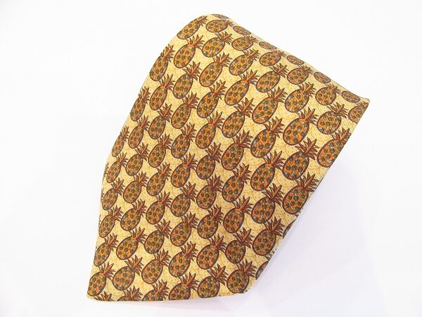 パイナップル柄で注目度アップ!エルメスのネクタイを買取しました
