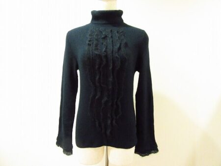 お袖の広がりが可愛い｜インゲボルグのニットを買取しました