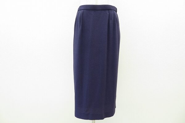 ロング×紫の大人な雰囲気｜三年坂のスカートを買取しました