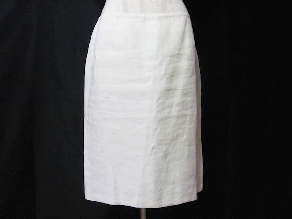 麻でしっとりと決める ジャンフランコフェレのスカートを買取しました