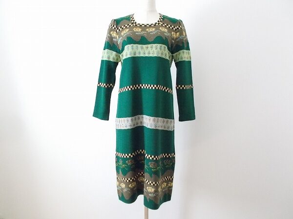 輝かしいグリーンに圧倒！斉藤都世子 ワンピースを買取しました