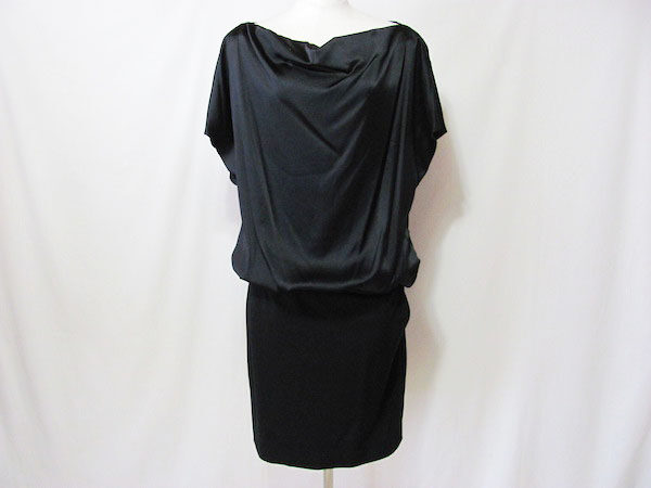 ふんわりシルエットに注目｜アドーアのワンピースを買取しました