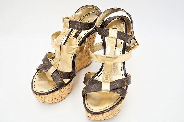 ゴージャスさが光る｜ルイヴィトンのサンダルを買取しました