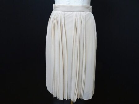 細かいプリーツが上品なグッチのスカートを買取しました
