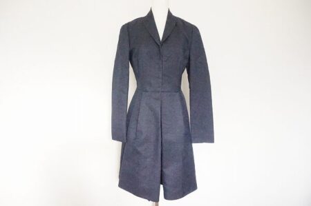 光り輝く雰囲気が上品｜アクリスのワンピースを買取しました