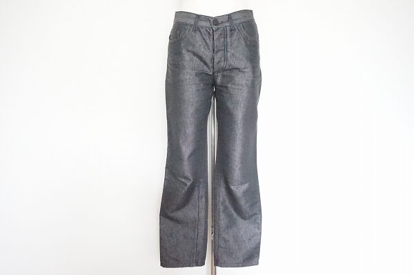 オールシーズン活躍！グッチのブラックデニムを買取させて頂きました
