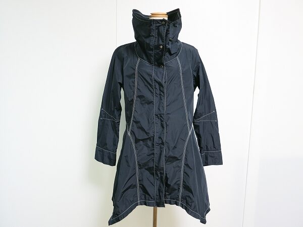 独特なシルエットがおしゃれ!トランクヒロココシノ コートを買取しました