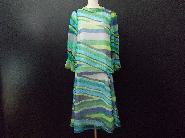 豪華な雰囲気に注目|ミラショーンのセットアップを買取しました