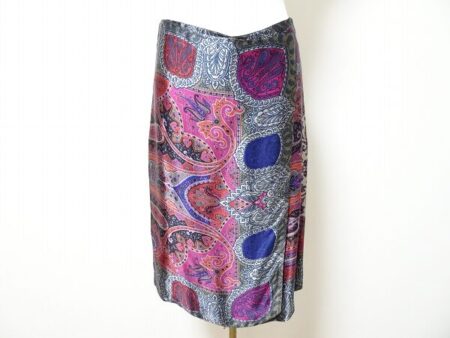 ゴージャスで華やかさをプラス｜エトロのスカートを買取しました