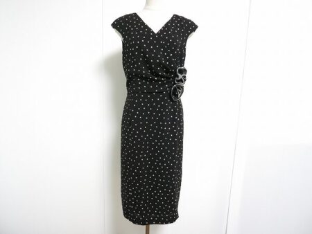優しいドットが上品|ハナエモリのワンピースを買取しました