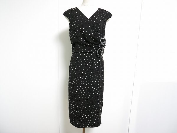 優しいドットが上品|ハナエモリのワンピースを買取しました