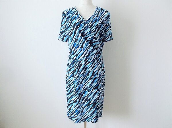 涼しくスタイリッシュなハナエモリのワンピースを買取しました