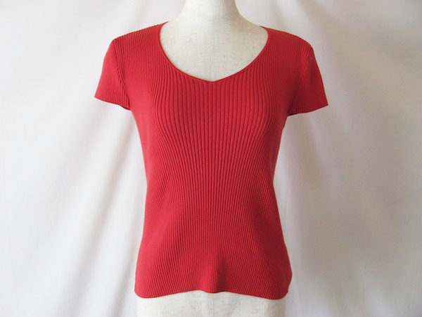 顔色も元気に!ジュンアシダのニットを買取しました