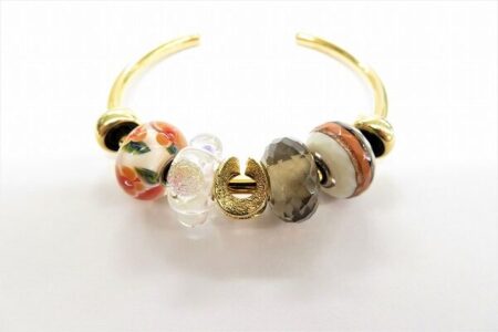 キュートで品のある雰囲気が可愛い｜トロールビーズのブレスレットを買取しました