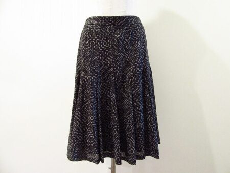 ワードローブに追加！バーバリーのフレアスカートを買取させて頂きました