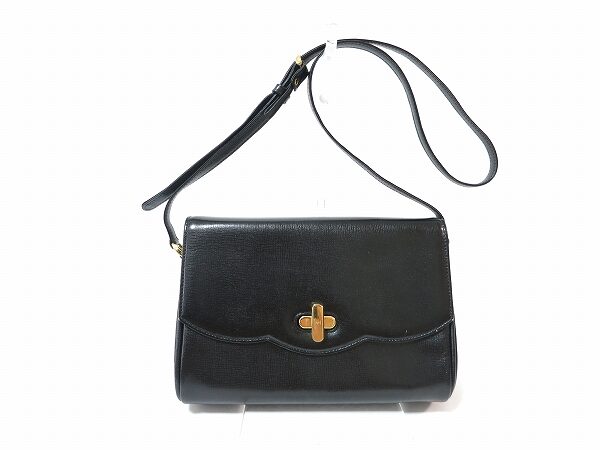 クールの中にも隠れている可愛らしさ｜ハナエモリのショルダーバッグを買取しました