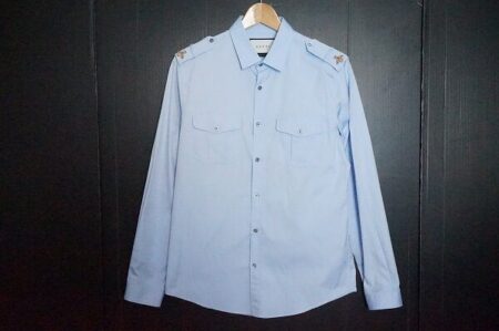 清潔感と遊び心！グッチの美品状態の蜂刺繡シャツを買取しました