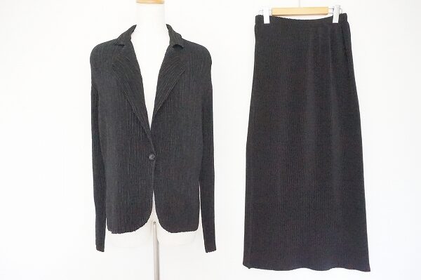 美しくしなやかに決まる！スペッチオのセットアップを買取しました