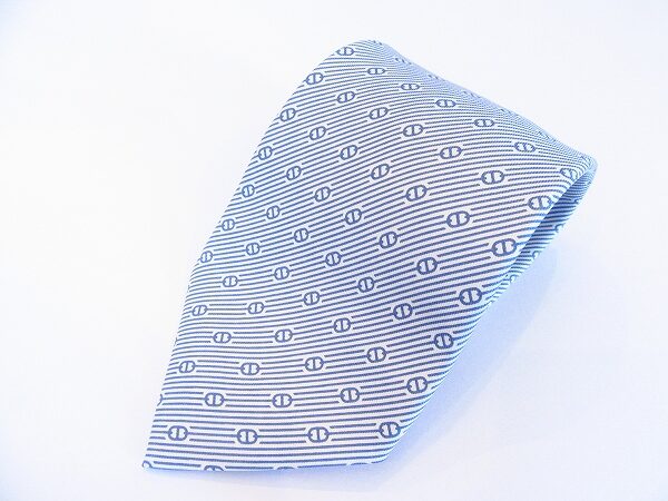 使いまわしが効くストライプ柄!エルメスのネクタイを買取させて頂きました