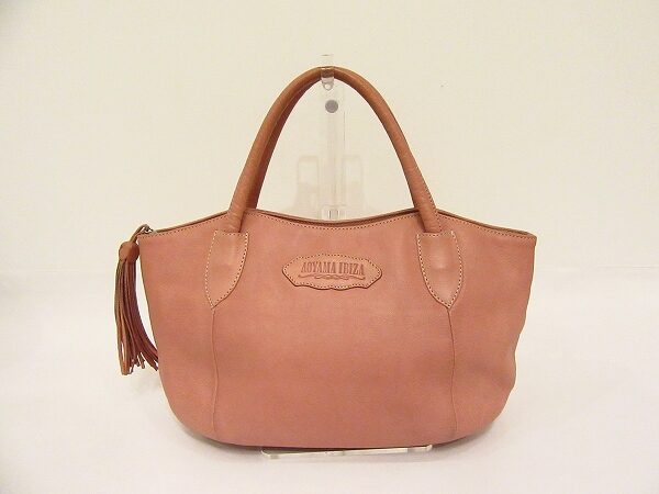薄ピンクでシックに決まる｜イビザのハンドバッグを買取しました