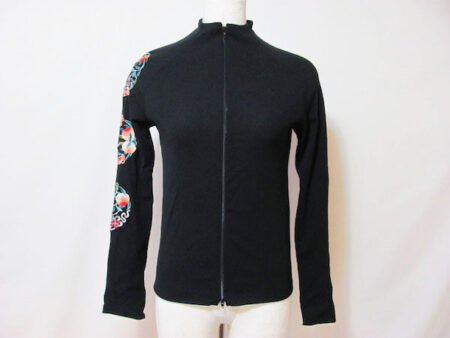 シックな雰囲気漂う｜ヴィヴィアンタムのハイネックカットソーをお買取