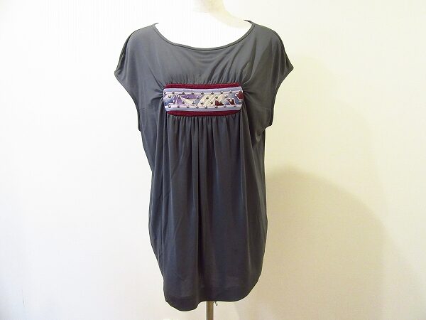 レオナールのシルクブラウスを買取させて頂きました